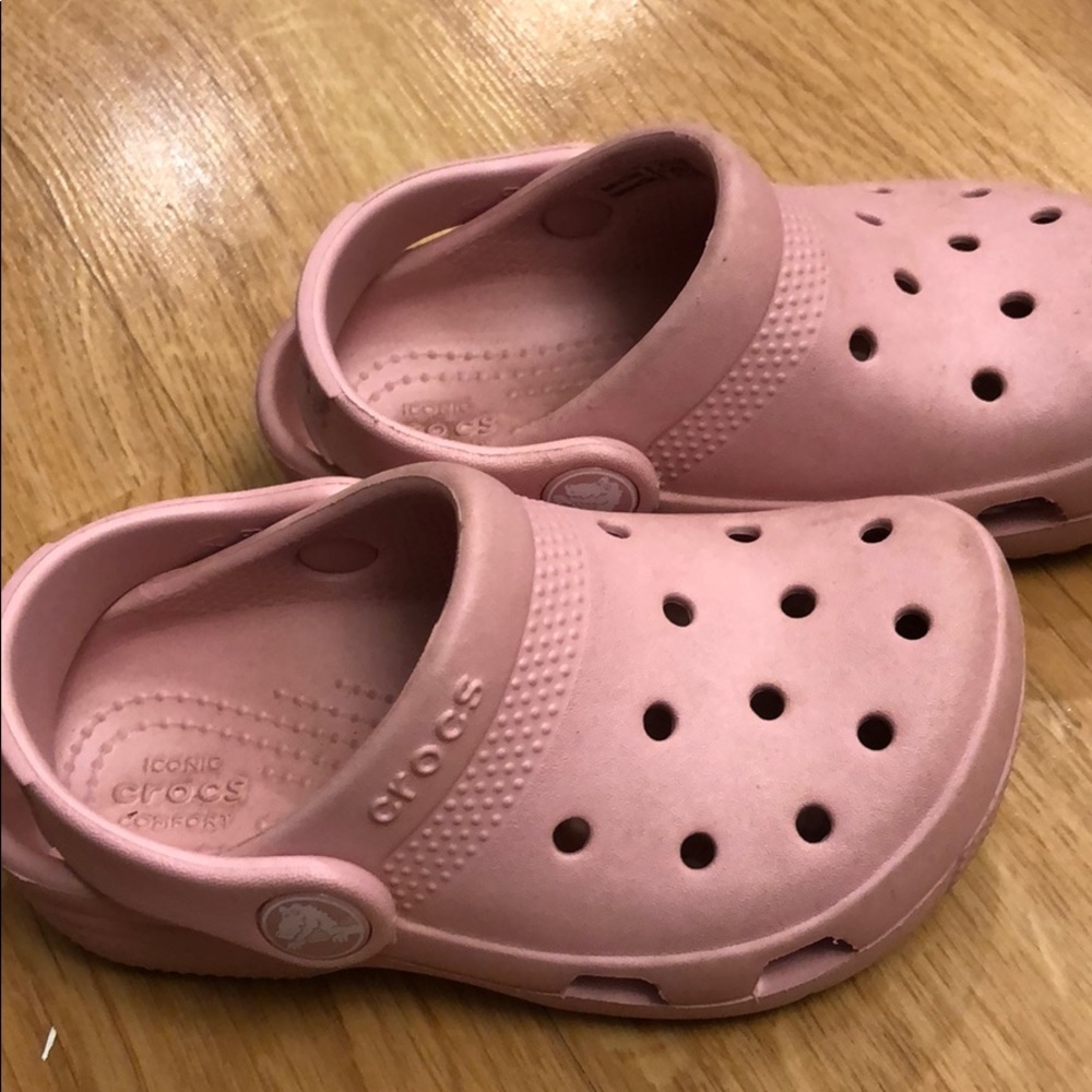 Pink crocs